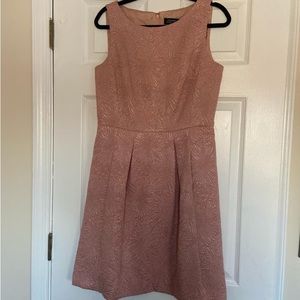 NWOT TAHARI ARTHUR S LEVINE A Line Blush Pink Jacquard Pleated Metallic Dress